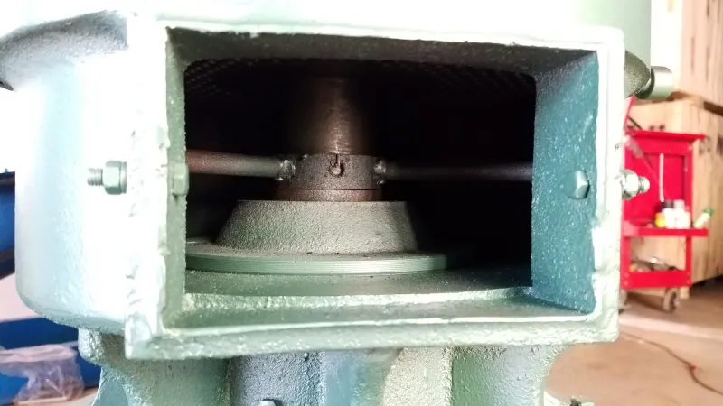Imagen 9 del producto Peletizadora Eléctrica MKFD360C de 360 mm y 22–30 kW - La MKFD360C es una peletizadora eléctrica con dado plano de 360 mm y motor de 22 a 30 kW, pensada para producción industrial…