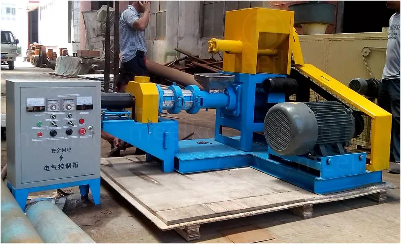 Imagen 5 del producto Extrusora de Alimento para Gatos MKED080B, 200-250 kg/h - Extrusora MKED080B para croquetas de alimento para gatos, con 22 kW y una capacidad de 200 a 250 kg/h. Sirve para moldear ce…