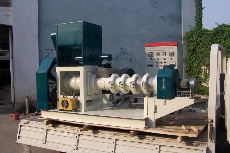 Imagen 2 del producto Extrusora de Alimento para Gatos MKED135B, 700-800 kg/h - Extrusora MKED135B de 75 kW para producir croquetas de alimento para gatos a razón de 700 a 800 kg/h, con control preciso, a…